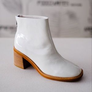 Intentionally Blank White Dalton Boot - Size 7